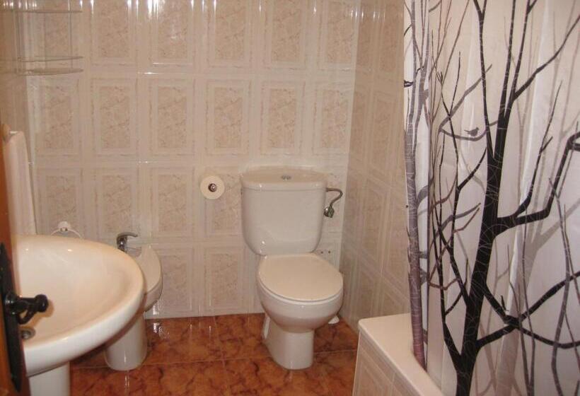 اتاق استاندارد, Hostal Alvaro I