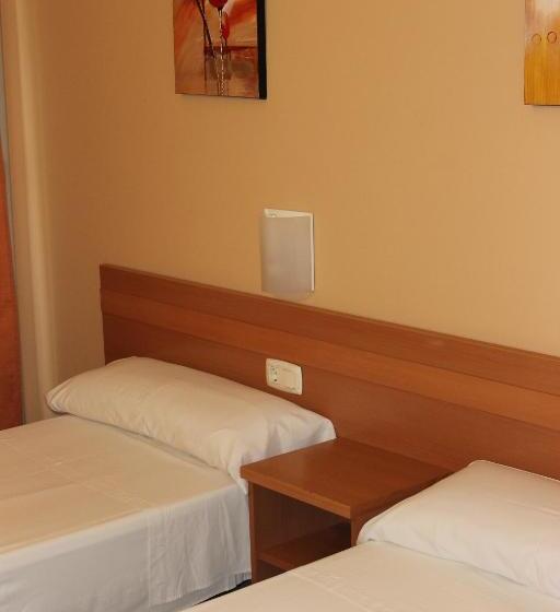 اتاق استاندارد, Hostal Cal Siles