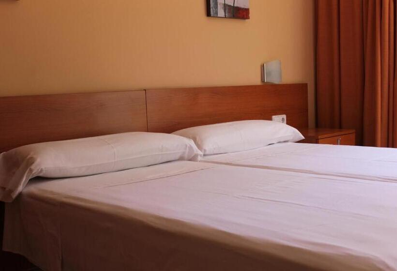 اتاق استاندارد, Hostal Cal Siles