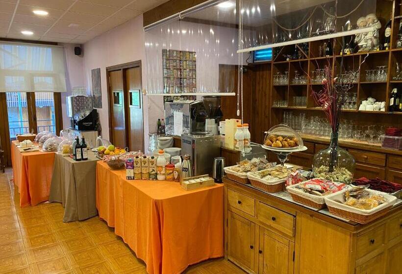 スタンダード４人部屋, Hostal Can Josep