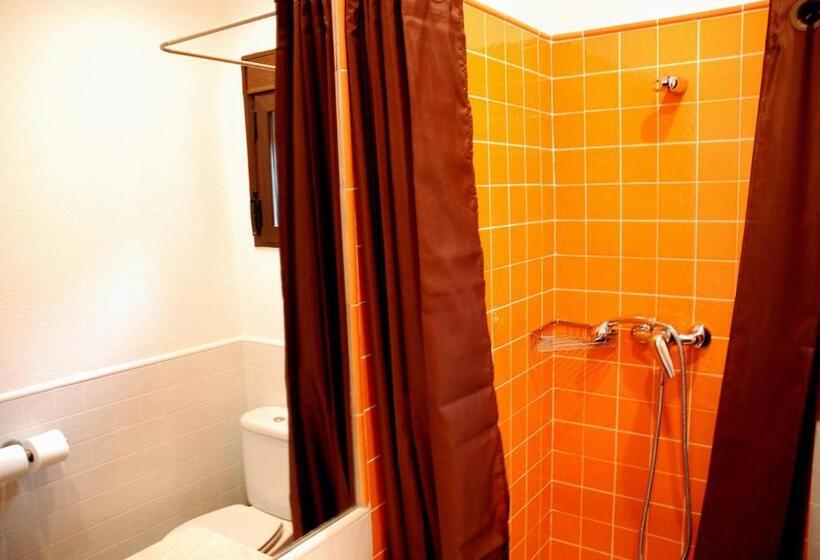 اتاق استاندارد, Hostal El Cardenillo