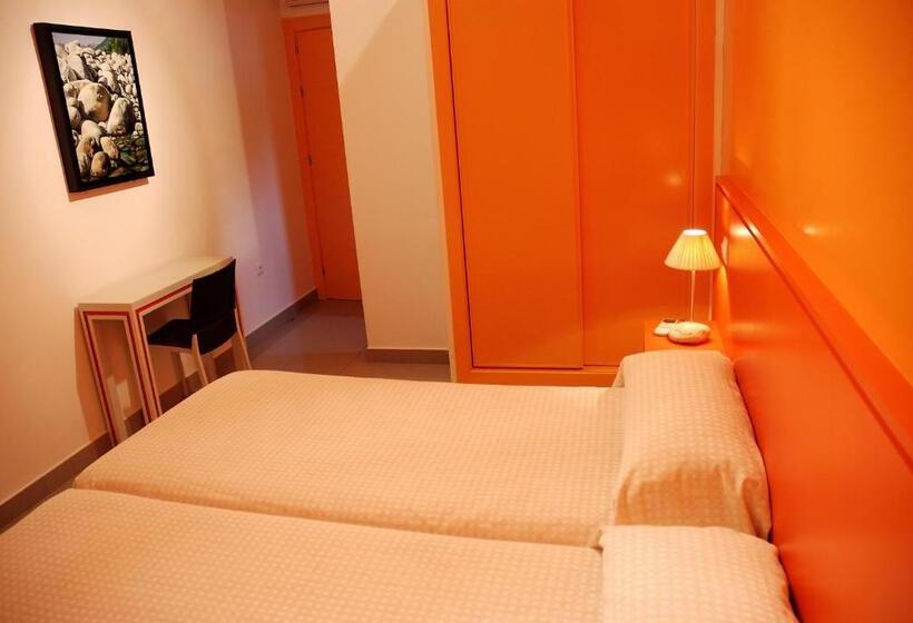 اتاق استاندارد, Hostal El Cardenillo