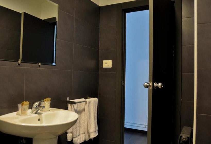 חדר סטנדרט, Hostal La Rotonda