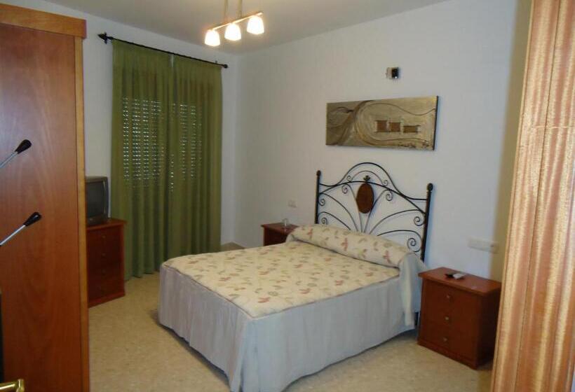 اتاق استاندارد یک نفره, Hostal Los Claveles