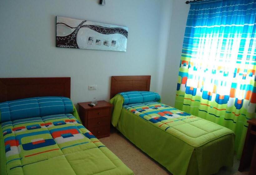 اتاق استاندارد, Hostal Los Claveles
