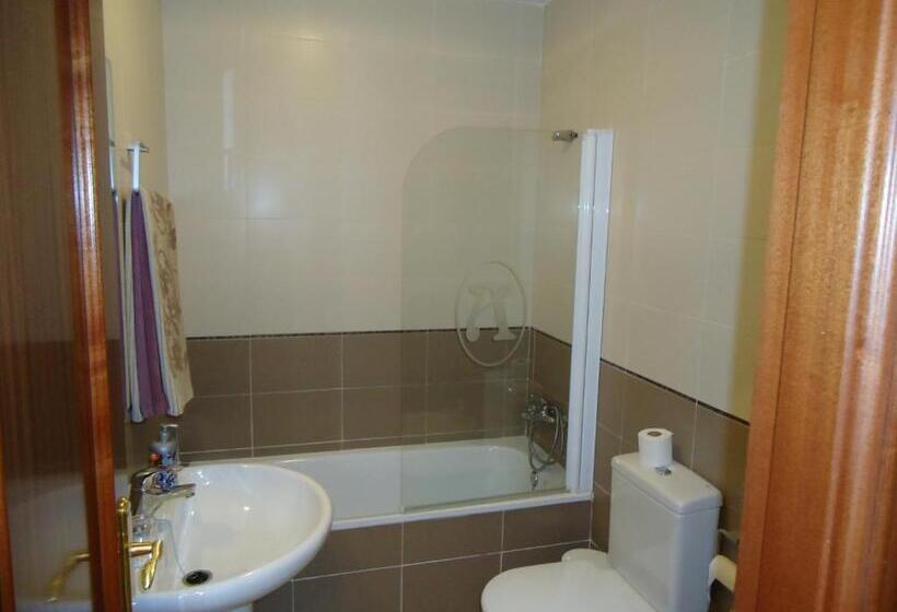 اتاق استاندارد, Hostal Los Claveles