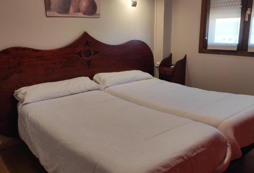 اتاق استاندارد, Hostal Suetxe