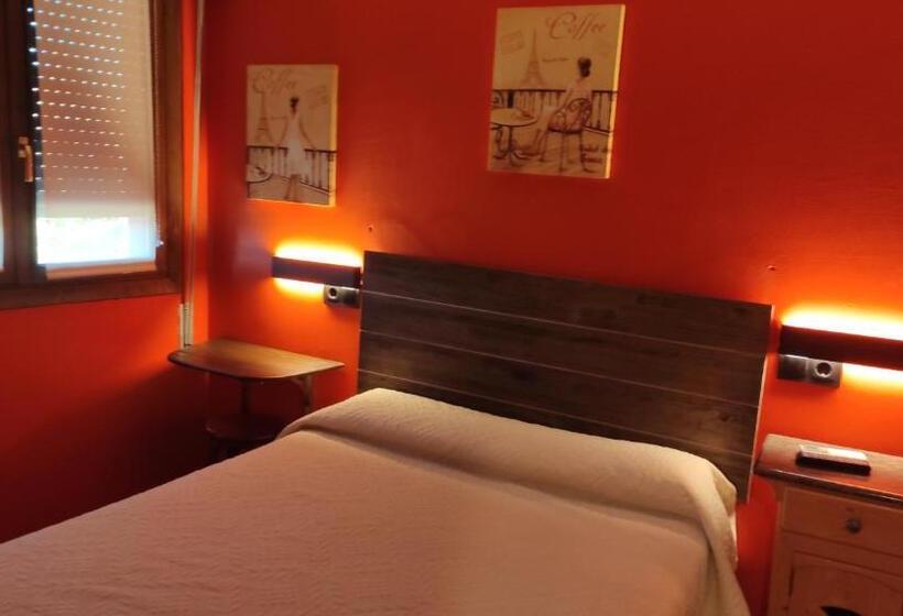 اتاق استاندارد یک نفره, Hostal Suetxe
