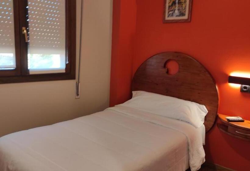 اتاق استاندارد یک نفره, Hostal Suetxe