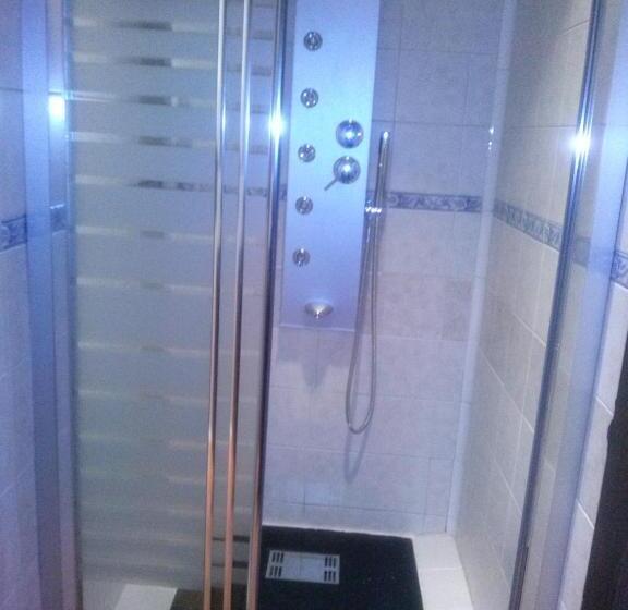 اتاق راحتی سه تخته, Hostal Suetxe