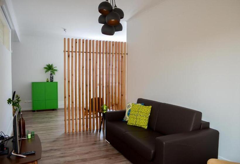 اتاق استاندارد, A Casa Del Rei