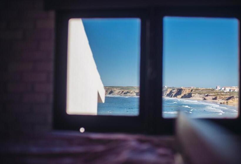 اتاق استاندارد با چشم‌انداز دریا, Balili Surf House