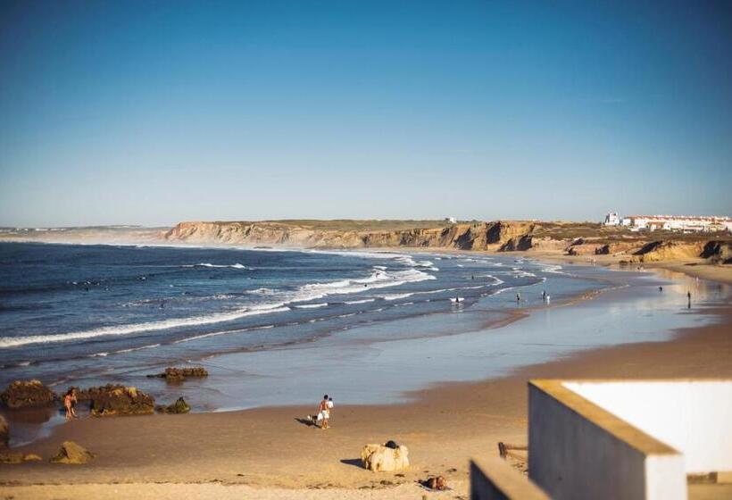 اتاق استاندارد با چشم‌انداز دریا, Balili Surf House