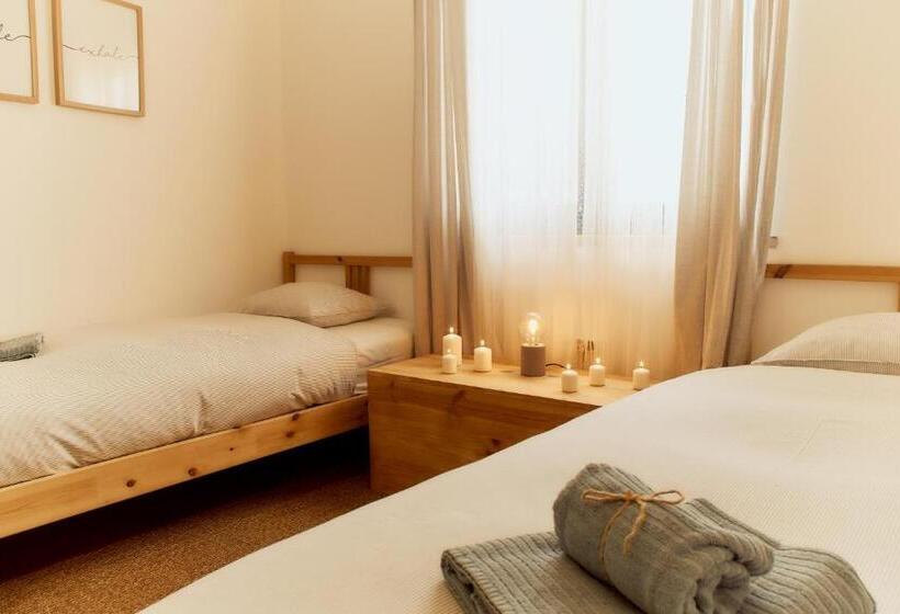اتاق استاندارد, Balili Surf House