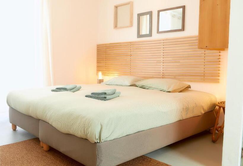 اتاق استاندارد با تخت بزرگ, Balili Surf House