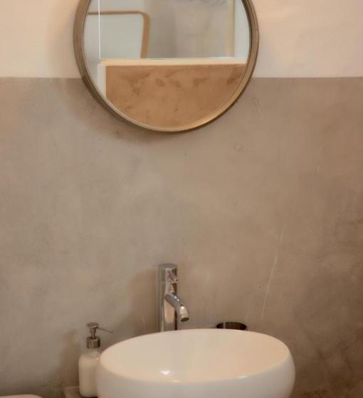 اتاق استاندارد با تخت بزرگ, Balili Surf House