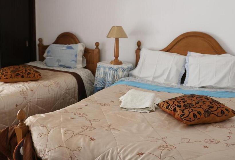 اتاق استاندارد سه نفره, Casa Romão