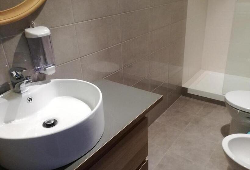 اتاق خانوادگی, Lxroller Premium Guesthouse