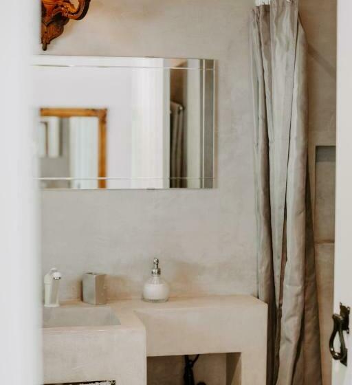 اتاق سوپریور با چشم‌انداز استخر, Ponte Pedra   Melides Country House Adults Only