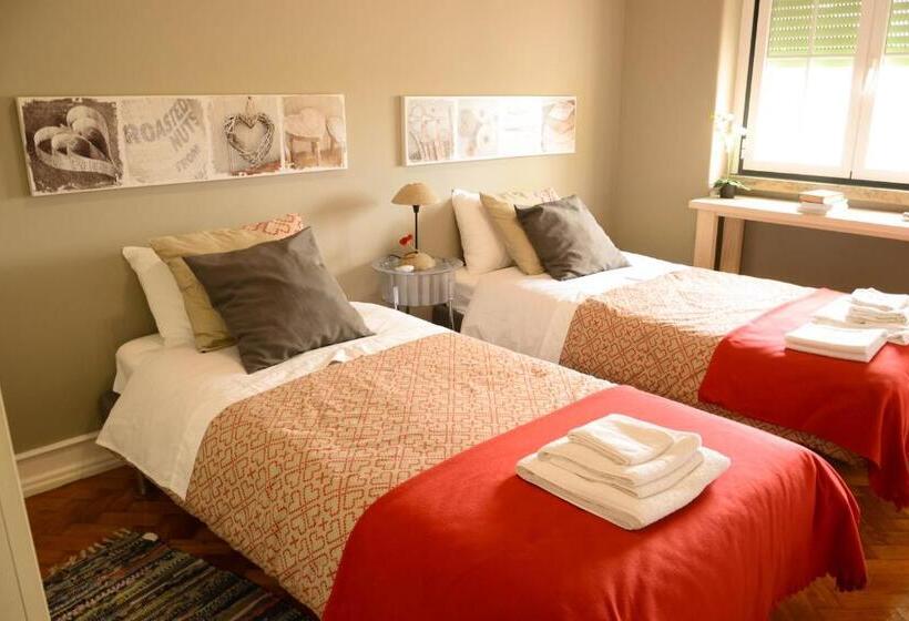 اتاق استاندارد با سرویس بهداشتی مشترک, Alvalade Ii Airport Guest House