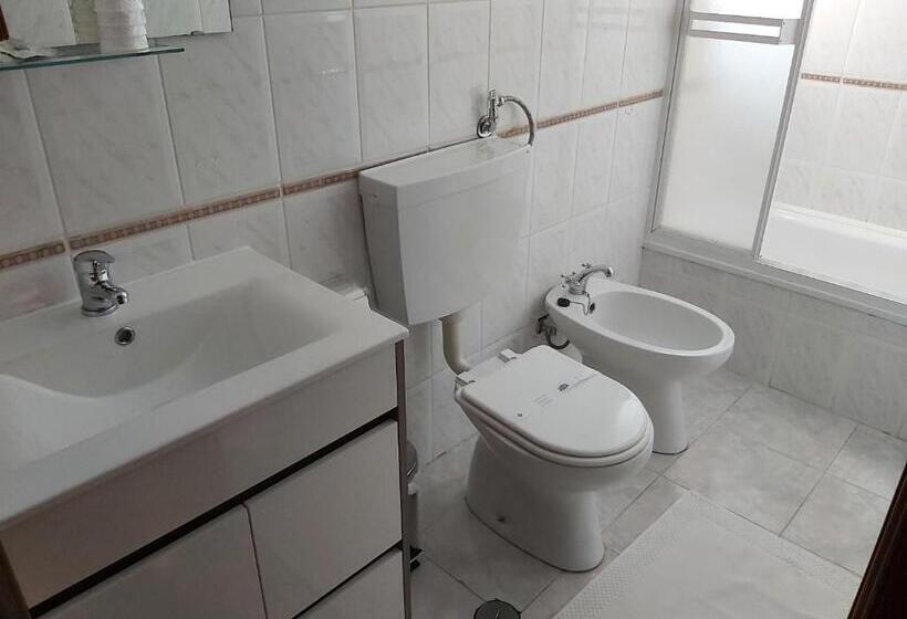 اتاق راحتی سه تخته, Encosta Da Serra