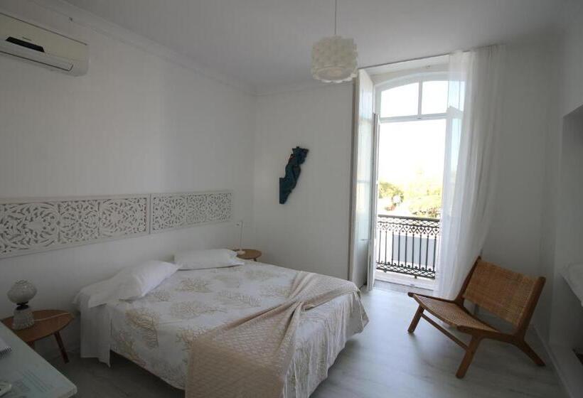 اتاق استاندارد با سرویس بهداشتی مشترک, Formosa Guest House