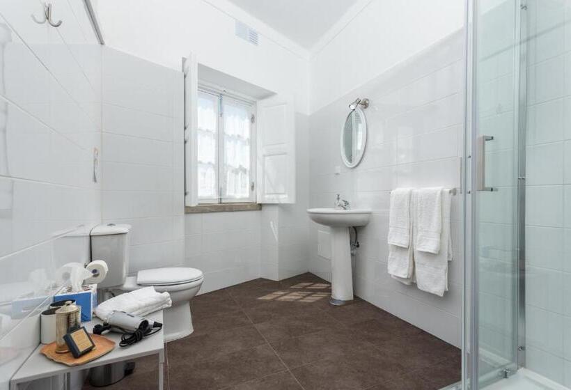 اتاق استاندارد با چشم‌انداز رودخانه, Formosa Guest House