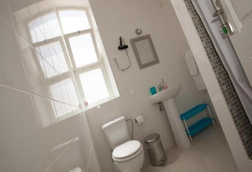سوییت خانوادگی, Formosa Guest House