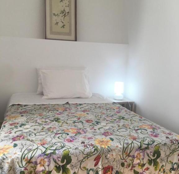 اتاق استاندارد یک نفره, Formosa Guest House
