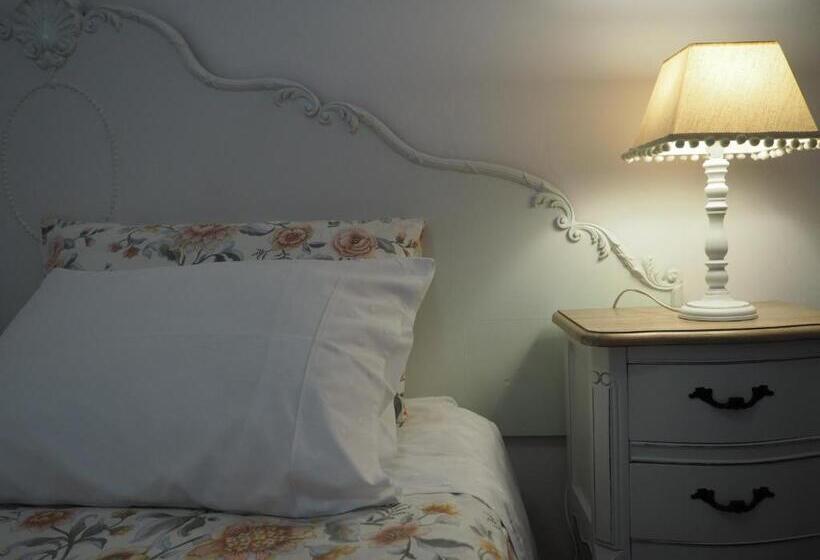 سوئیت با تخت بزرگ, Formosa Guest House