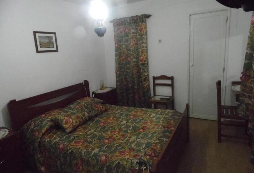 اتاق خانوادگی, Hospedagem Chave D Ouro