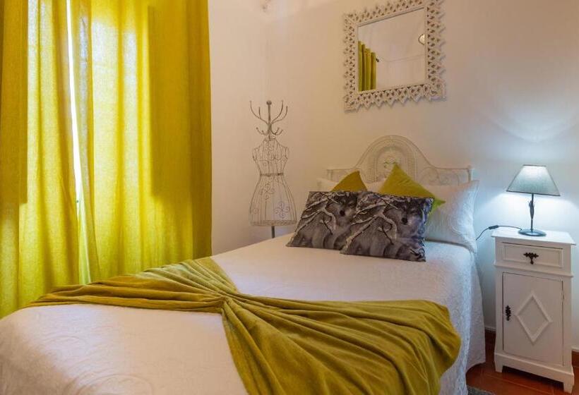 اتاق استاندارد یک نفره, Hospedaria Os Condes