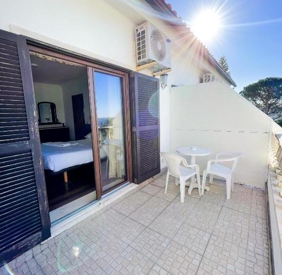 اتاق استاندارد با بالکن, Jantesta Guest House