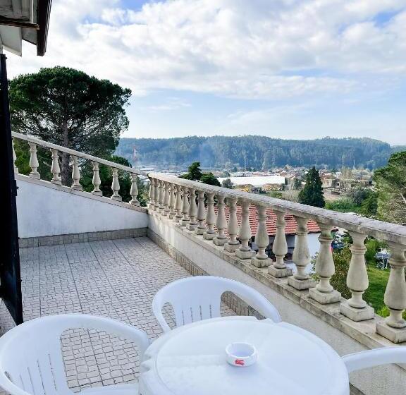 سوئیت با وان آب گرم, Jantesta Guest House