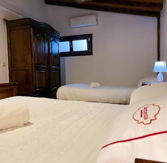اتاق سوپریور سه تخته, Jantesta Guest House