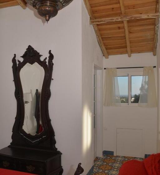 سوییت, Quinta Da Fonte Em Moncarapacho