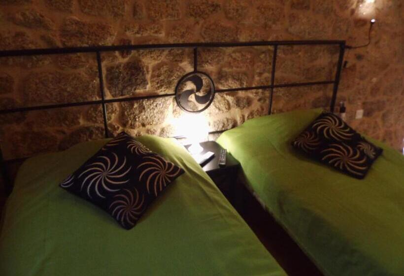 اتاق استاندارد, Taverna Lusitana