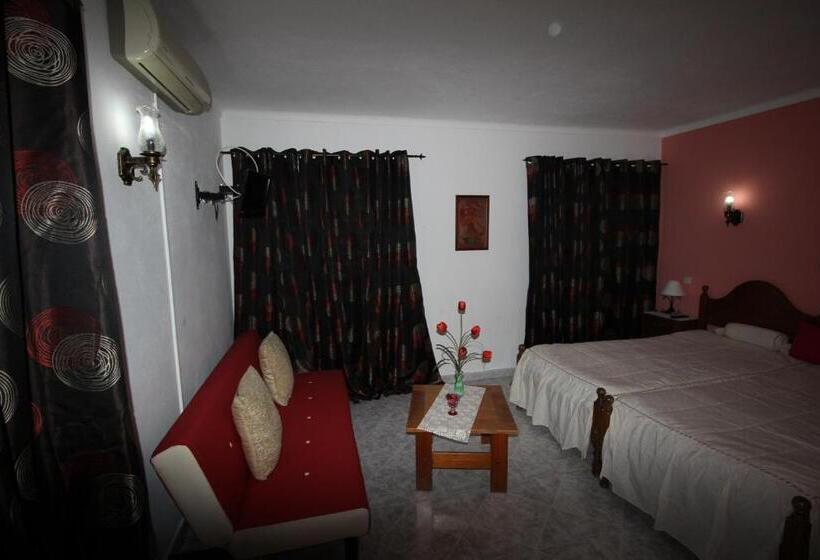 اتاق استاندارد سه نفره, Vila Sodré Guest House