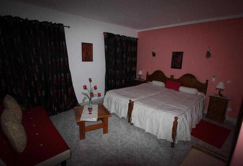 اتاق استاندارد سه نفره, Vila Sodré Guest House