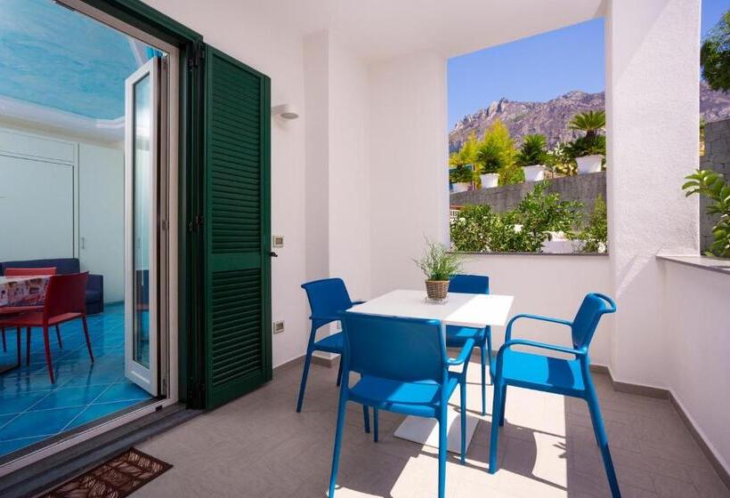 استودیوی سوپریور, Il Soffio Di Tifeo   Resort