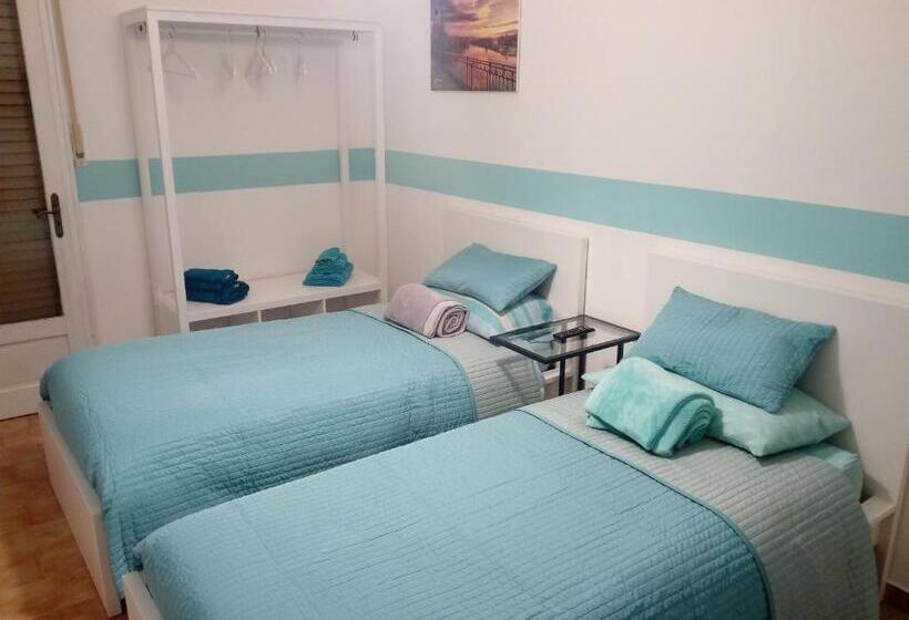 اتاق استاندارد با سرویس بهداشتی مشترک, Ivrea La Bella