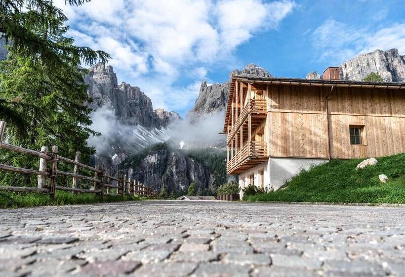آپارتمان 1 خوابه, Chalet Cogolara