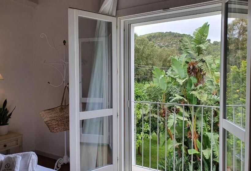 اتاق استاندارد سه تخته با چشم‌انداز باغ, Arenosu Comfort Country Resort