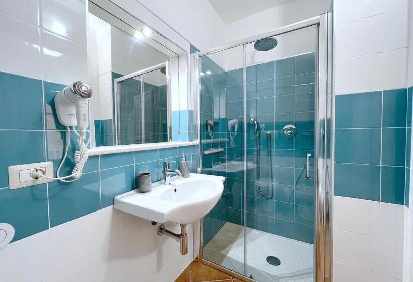 اتاق استاندارد با تراس, Bosa Queen House