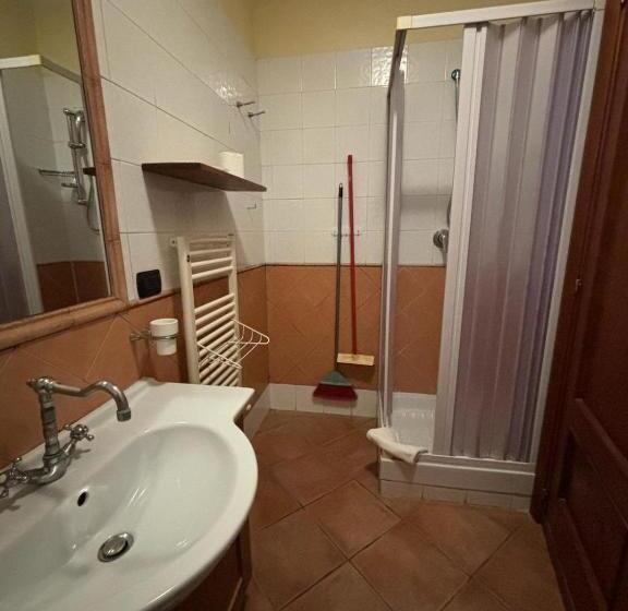 آپارتمان 1 خوابه با چشم‌انداز استخر, Residenza Vallefiorita