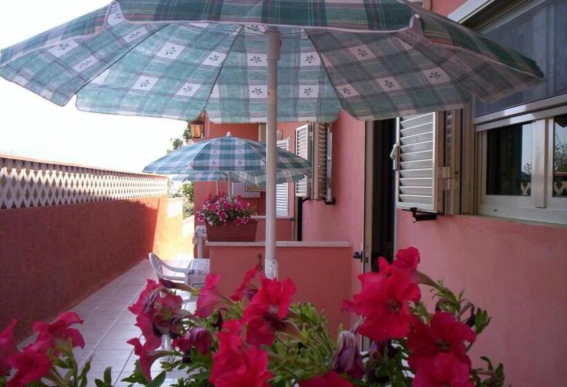 استودیوی سوپریور, Casale Gli Ulivi
