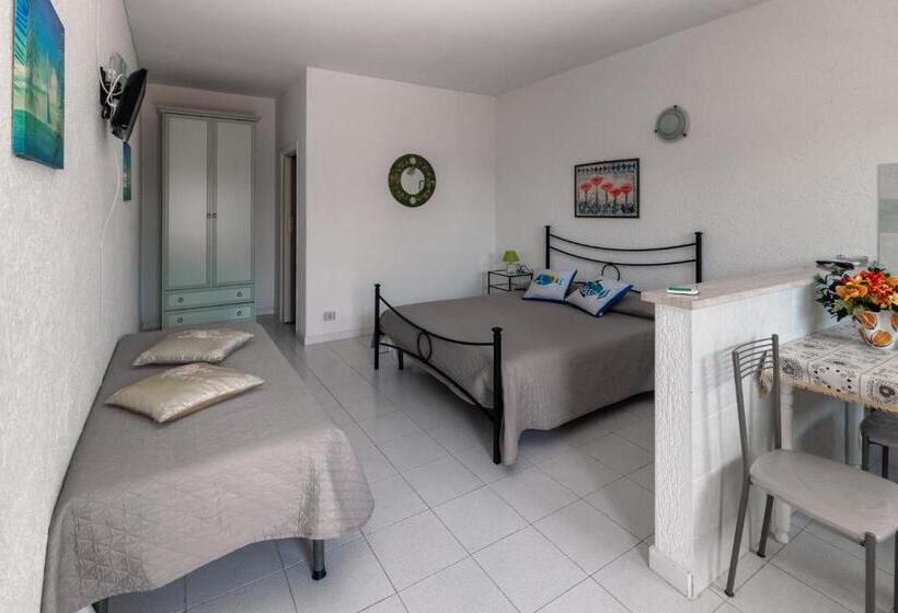 استودیوی سوپریور, Casale Gli Ulivi