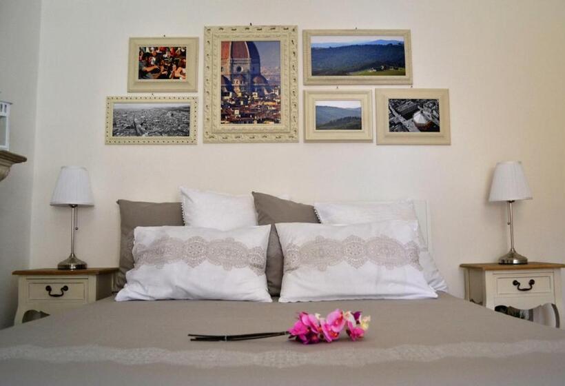 Junior suite with river view, Pontevecchio Relais