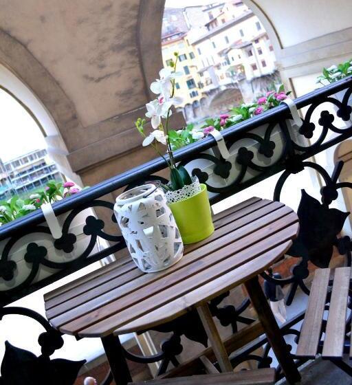 اتاق سوپریور با چشم‌انداز رودخانه, Pontevecchio Relais