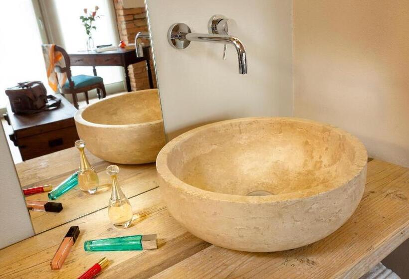 اتاق سوپریور, Borgese Camere E Suites